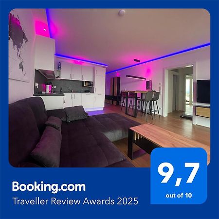100 Qm Penthouse, Self-Check-In, 2 Parkplaetze Appartement Graz Buitenkant foto
