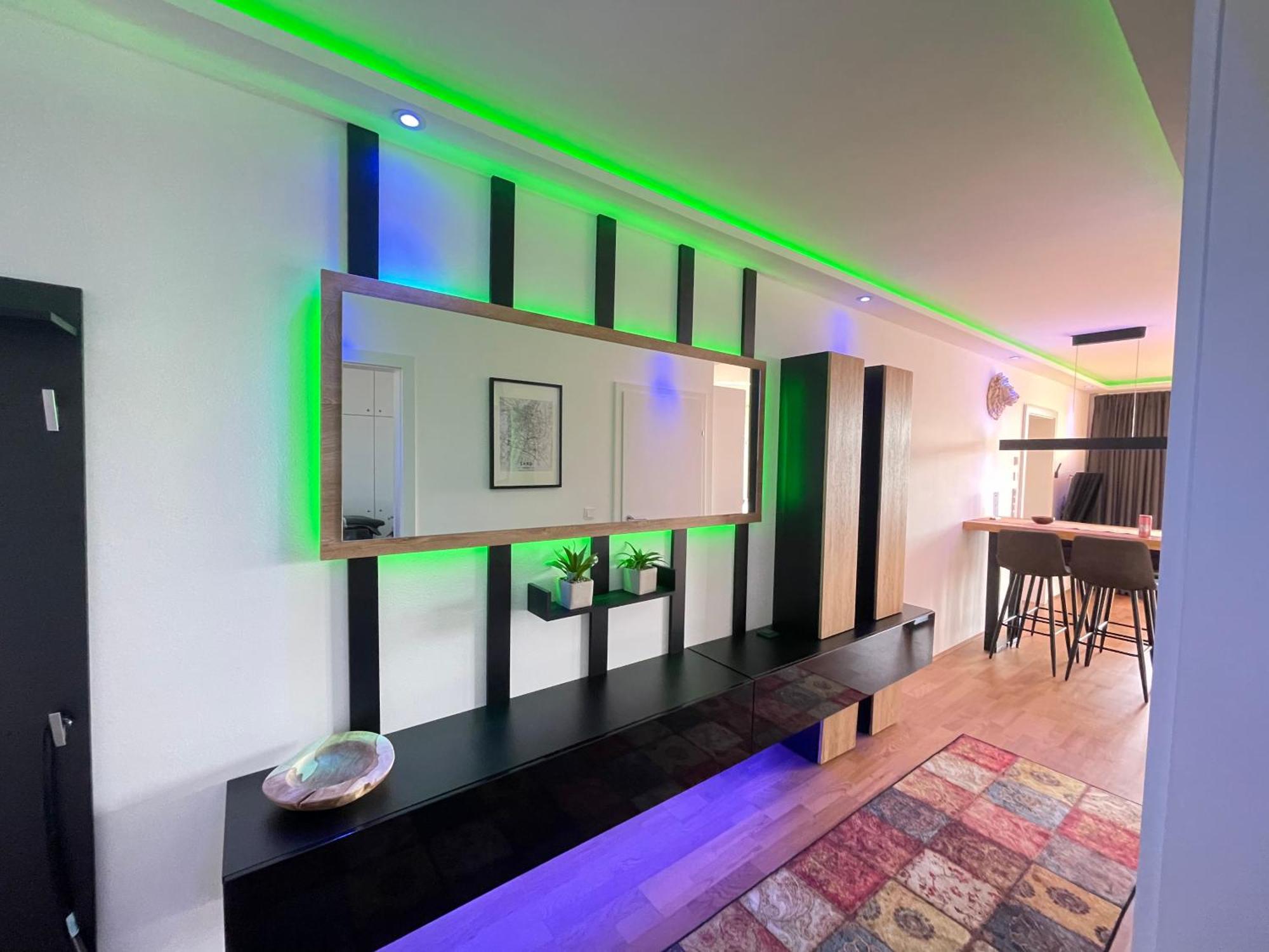 100 Qm Penthouse, Self-Check-In, 2 Parkplaetze Appartement Graz Buitenkant foto