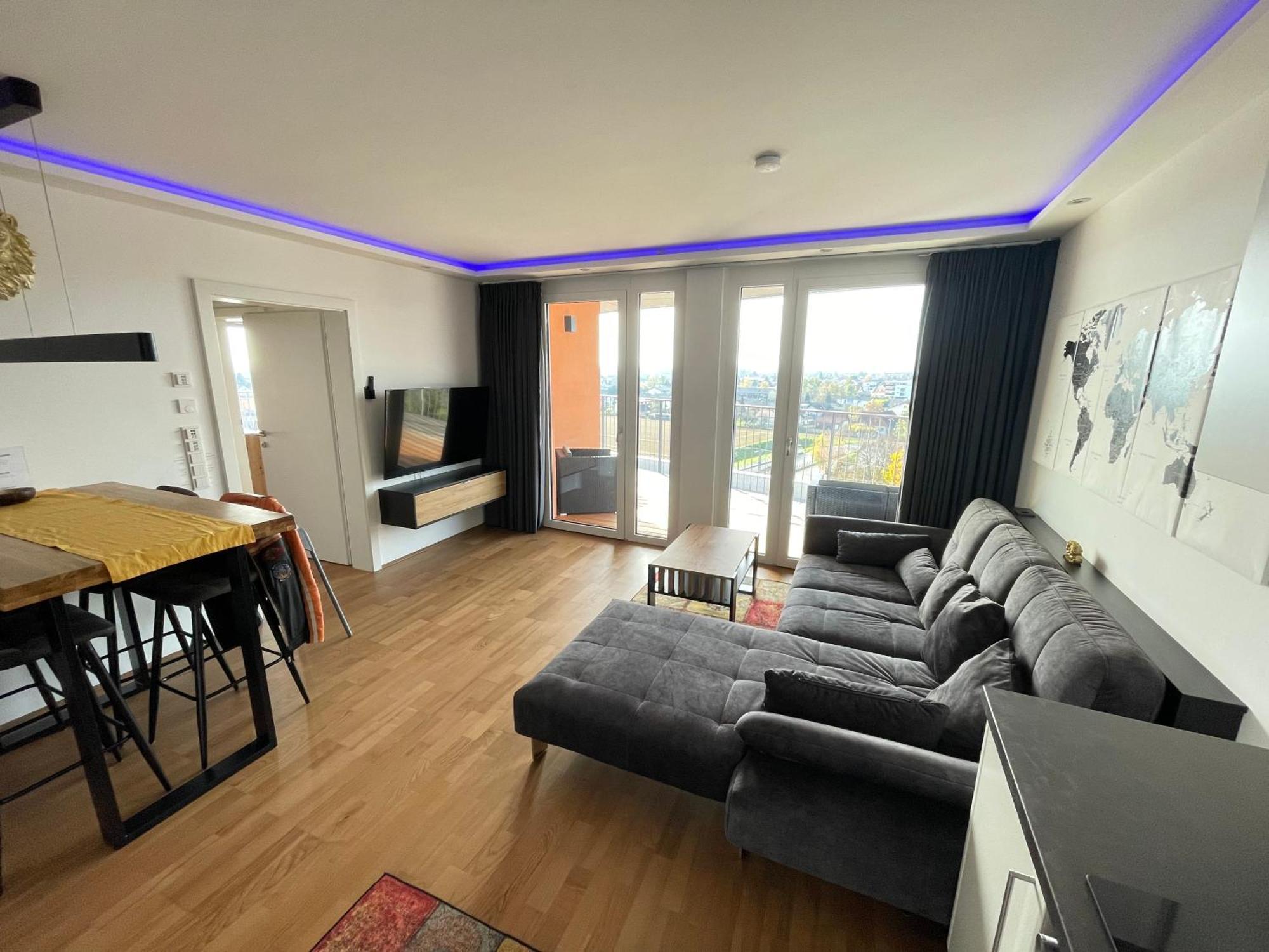 100 Qm Penthouse, Self-Check-In, 2 Parkplaetze Appartement Graz Buitenkant foto
